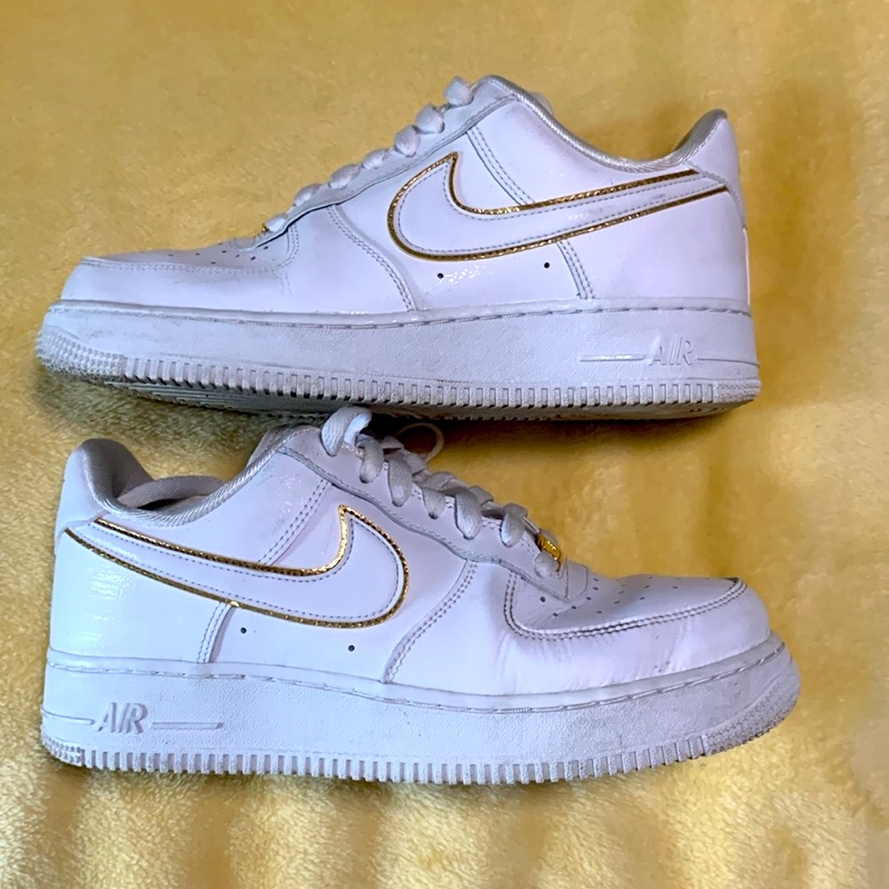 Women’s NIKE Air Force One 8.5